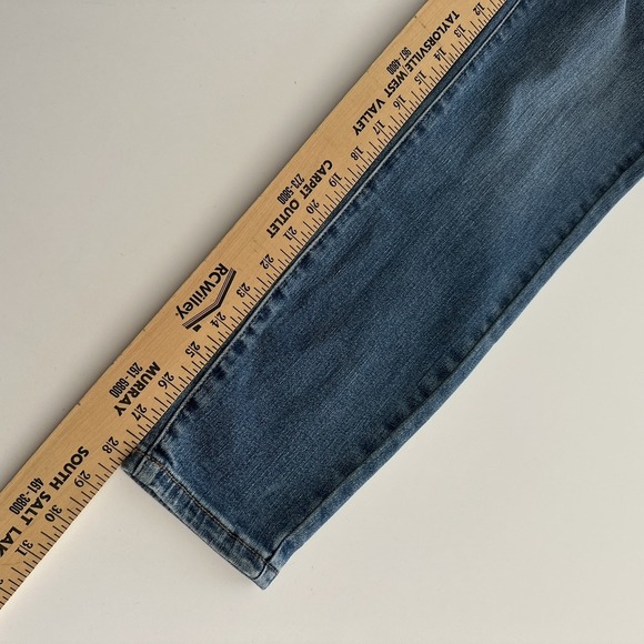 Judy Blue Jeans 15/32 Skinny High Rise Tummy Control Stretch Medium Wash JB88212 - Picture 9 of 10